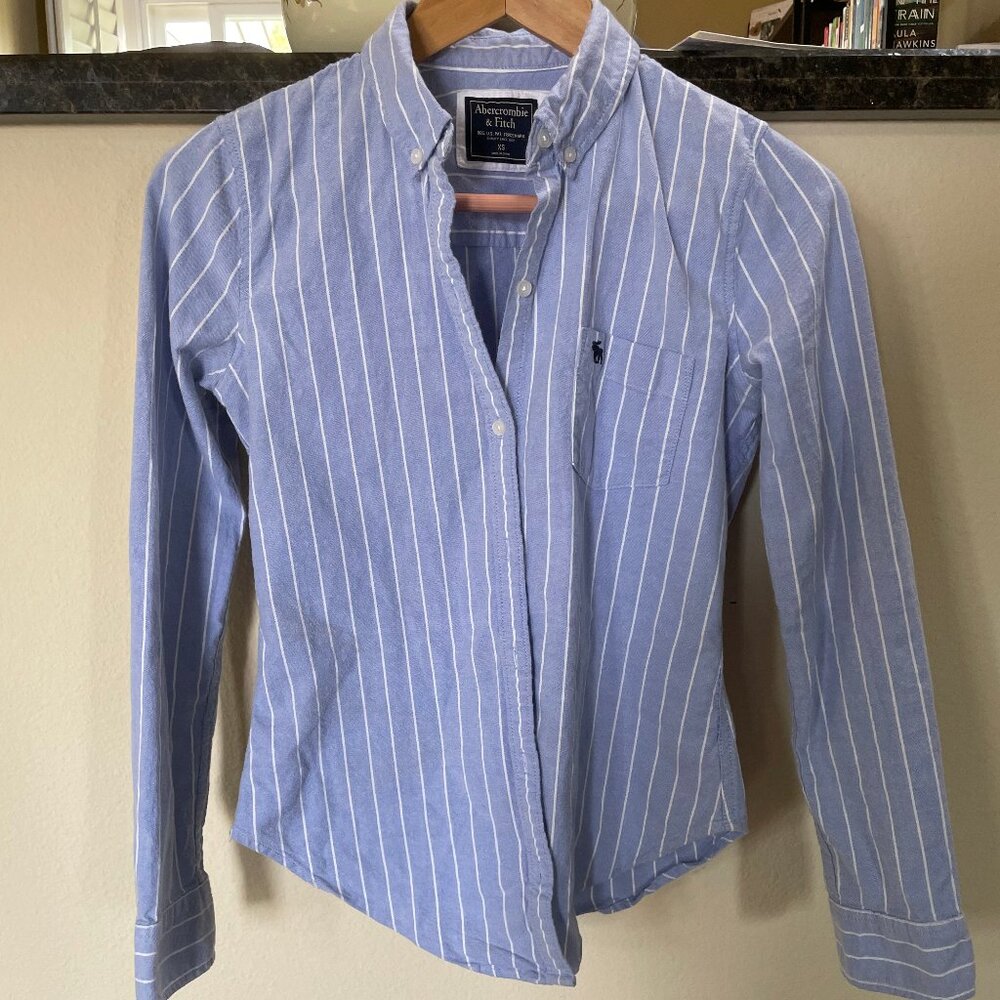 Abercrombie & Fitch Blue and White Striped Button Down Shirt
